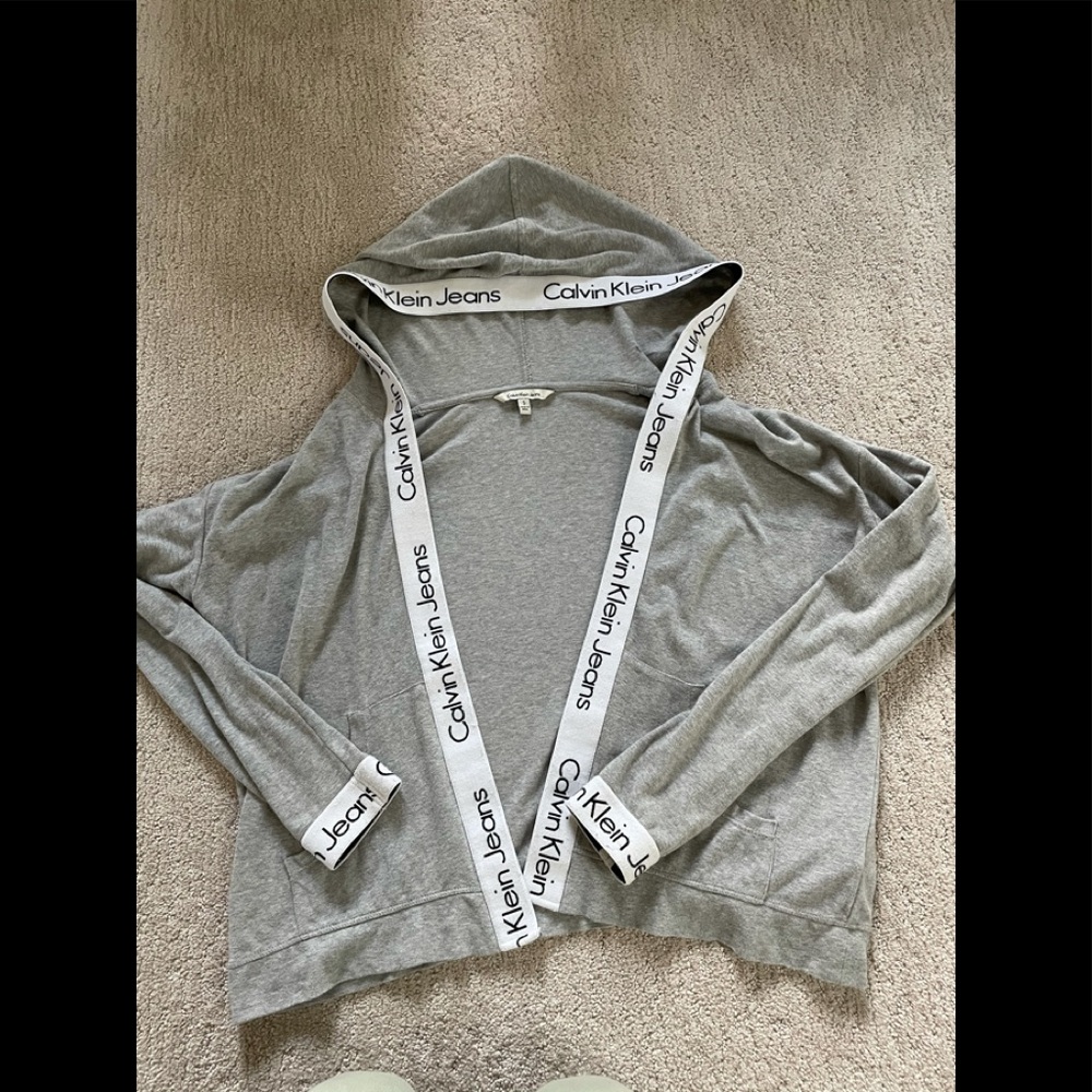 Calvin Klein Sweater